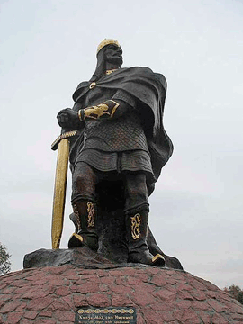 Памятник князю Малу
